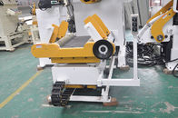 Piezas de automóvil compactas del alimentador del rodillo que sellan la automatización, alimentador auto para la máquina de la prensa